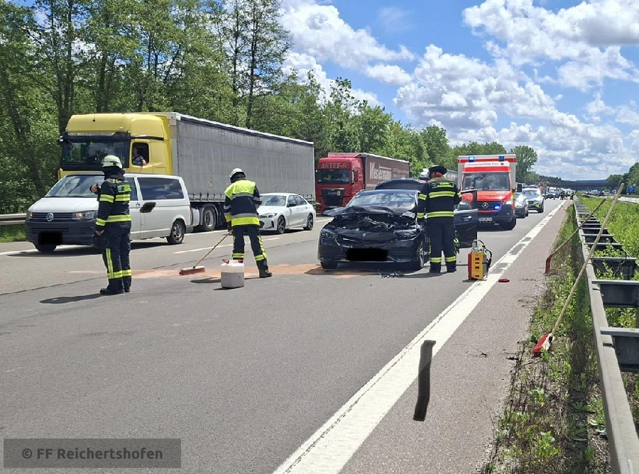 Einsatzfoto Verkehrsunfall mehrere ...
