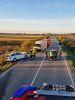 Unfall mit Straßenfahrzeugen, Verkehrshindernis